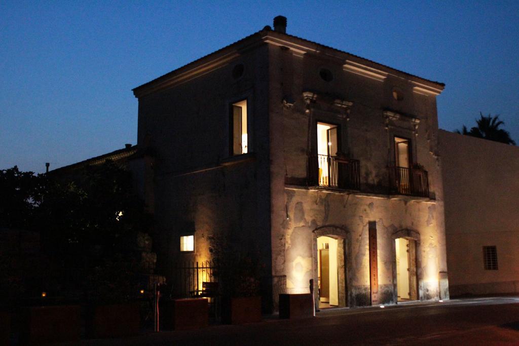 Hôtel Porta Aurea à Paestum Extérieur photo