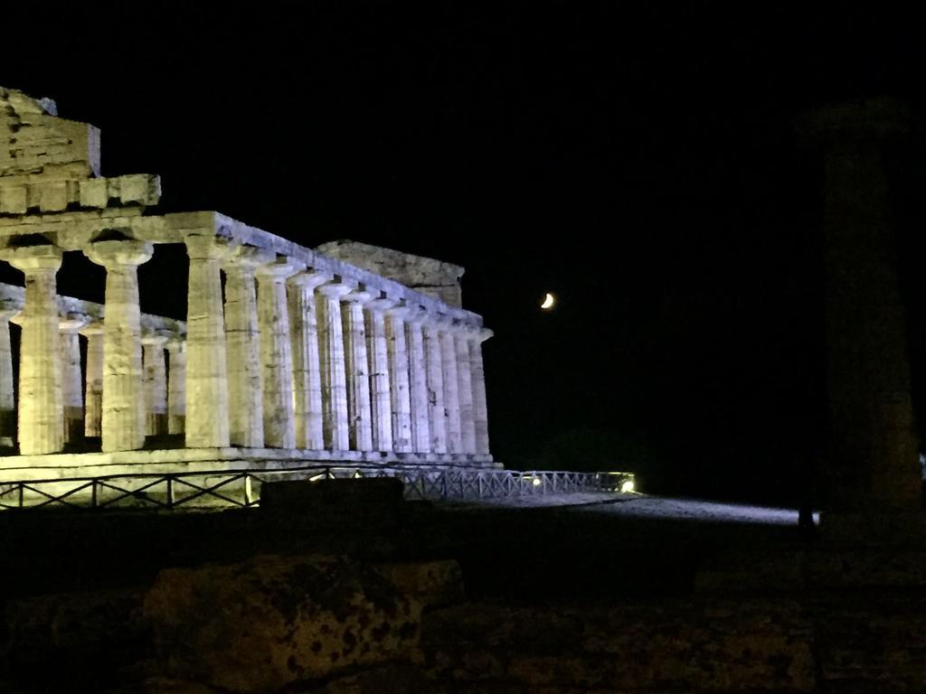 Hôtel Porta Aurea à Paestum Extérieur photo